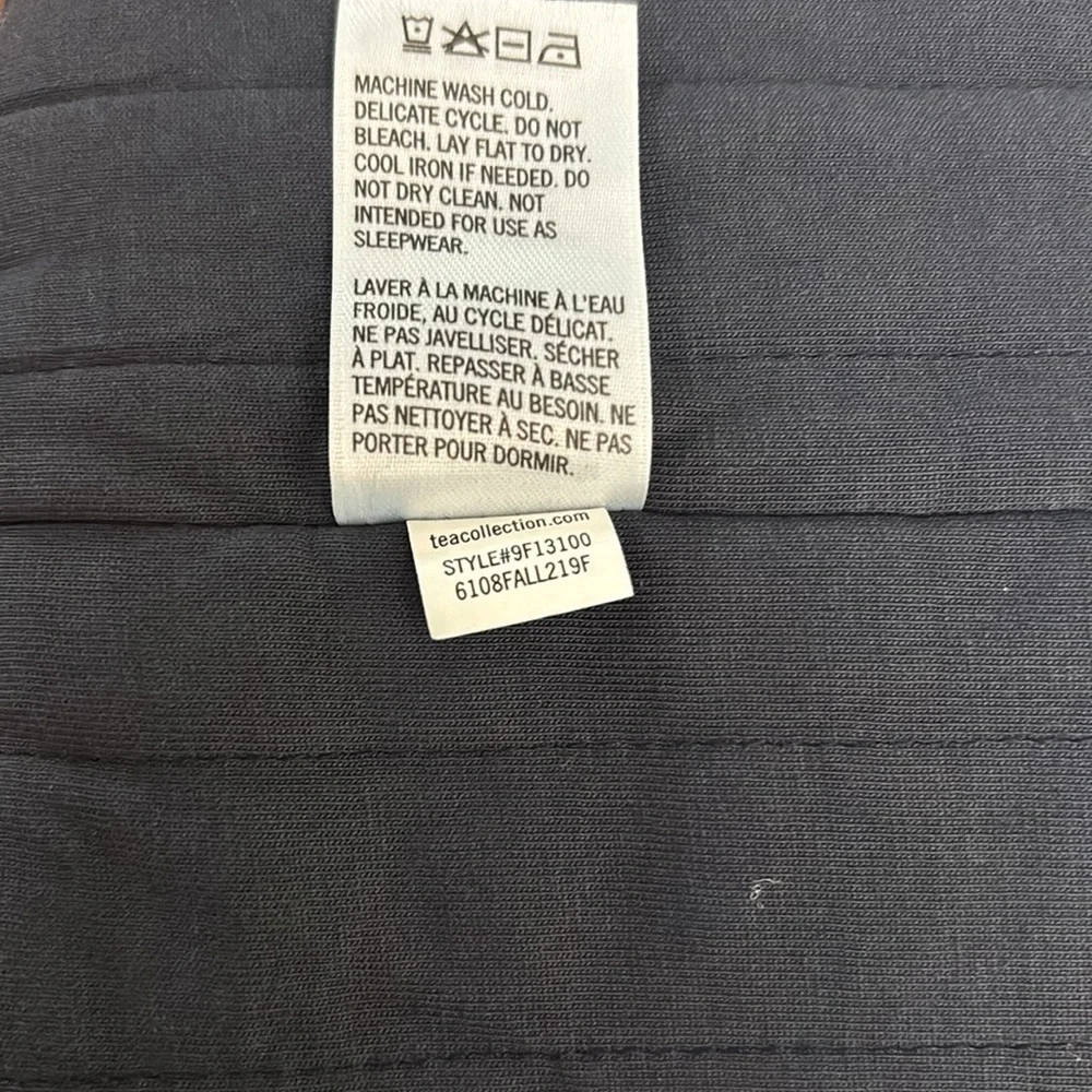 ❤️3 for $15!❤️ Tea Citizen Chambray Girls Zipper Vest
